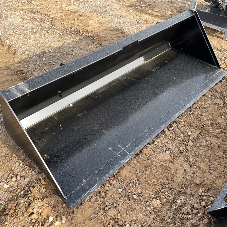 #2004 • Bucket Attachment