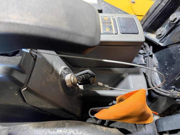 caterpillar-303cr-image-31