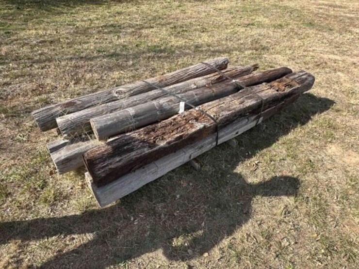 9--wood-line-posts/railroad-ties--6’-8’-long-image-1