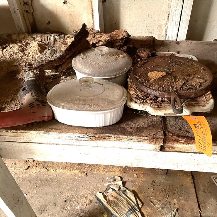 #3717 • Misc Kitchenware and Power Tool