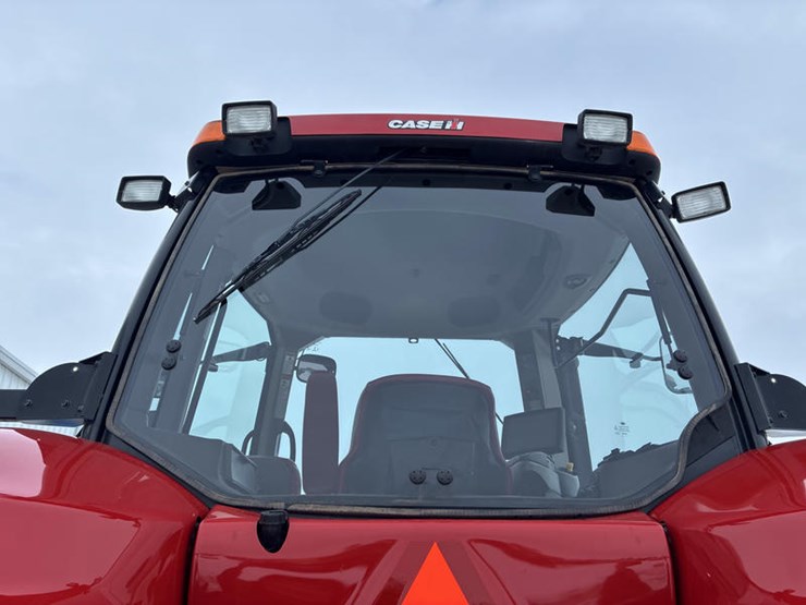 case-ih-magnum-315-image-25