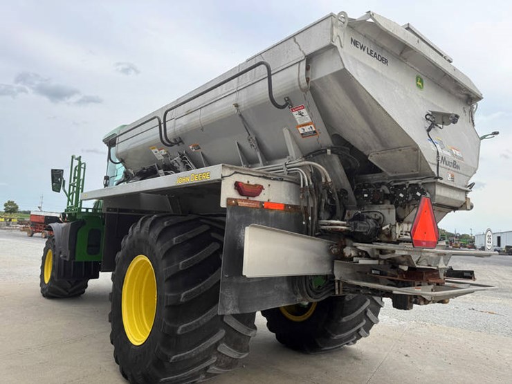 john-deere-800r-image-46