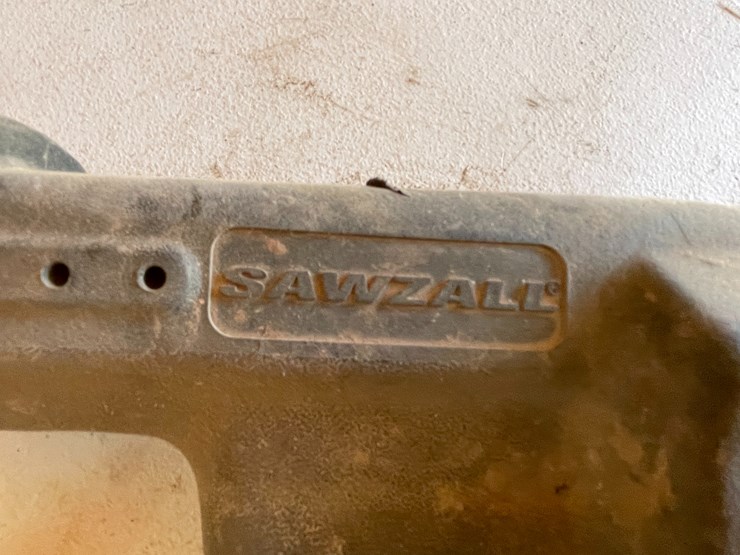 #3674-•-(2)-milwaukee-corded-sawzall's-image-10