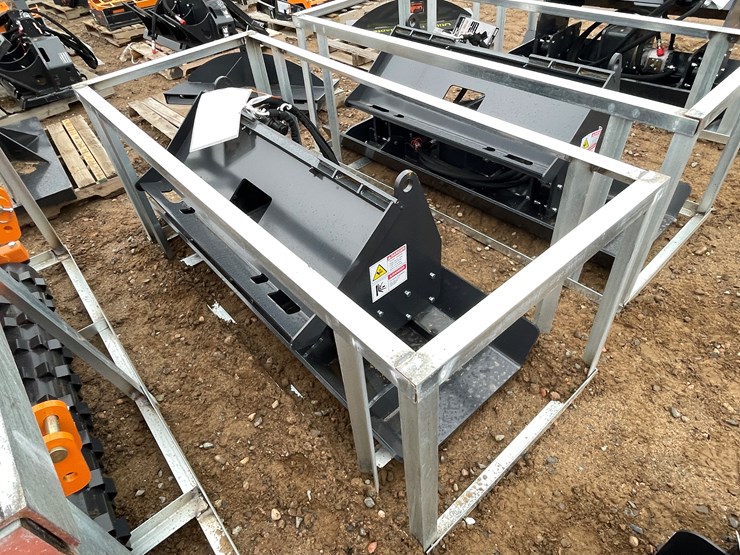 #2046-•-unused-2025-landhonor-vibratory-plate-compactor-image-4