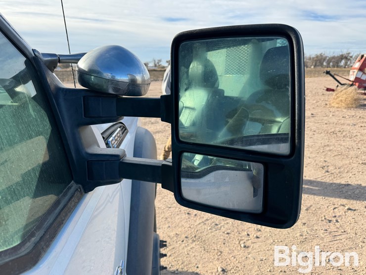 ford-f550-xlt-image-10