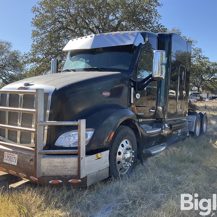 2014 PETERBILT 579