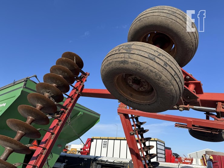 case-ih-3900-image-39