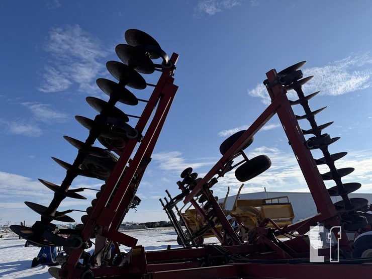 case-ih-3900-image-12