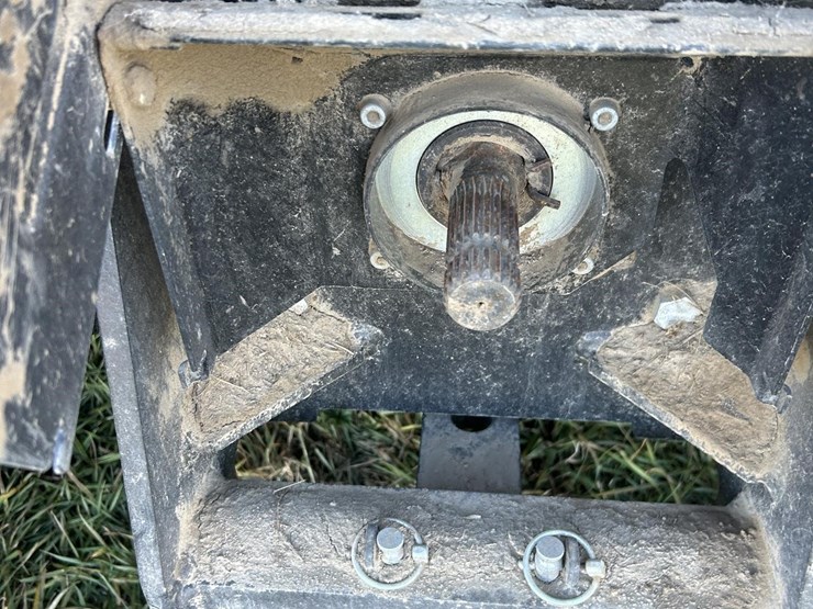 2022-case-ih-maxxum-150-image-28