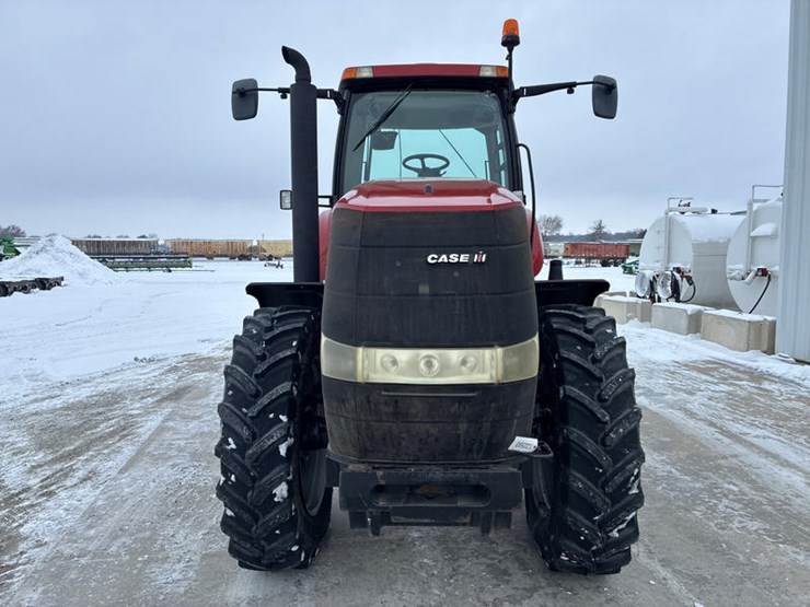 case-ih-magnum-190-image-13