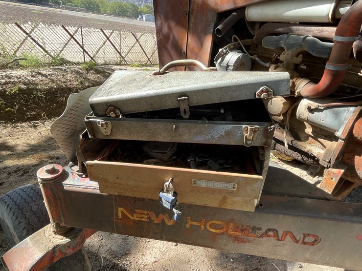 #3653-•-new-holland-swather-image-14