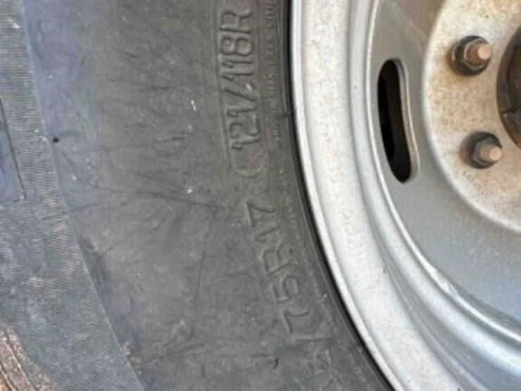 2024-ford-f350dually-1-ton-image-19