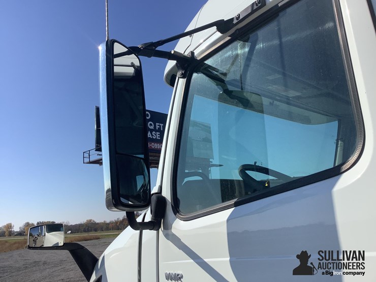 2020-volvo-vnr-t/a-truck-tractor-image-17