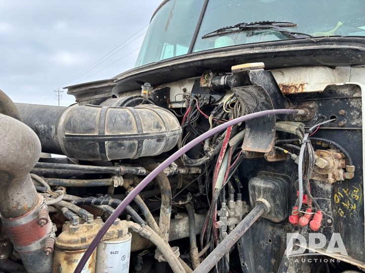 1994-mack-ch613-image-38