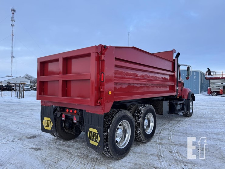 2004-mack-granite-cv713-image-12