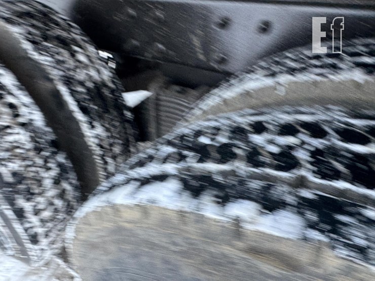 2004-mack-granite-cv713-image-17