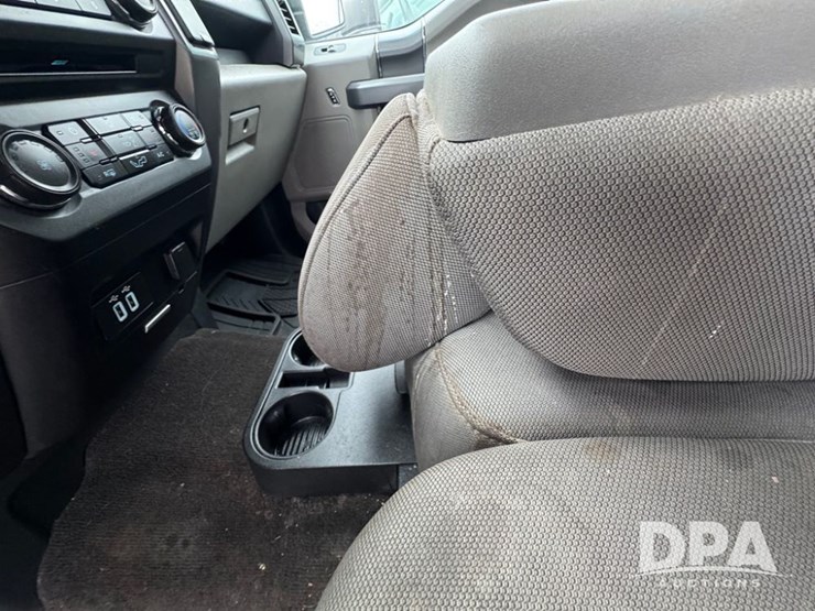 2018-ford-f150-xlt-image-10