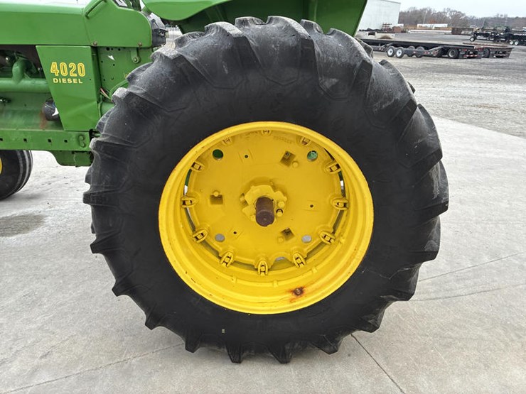 john-deere-4020-image-49