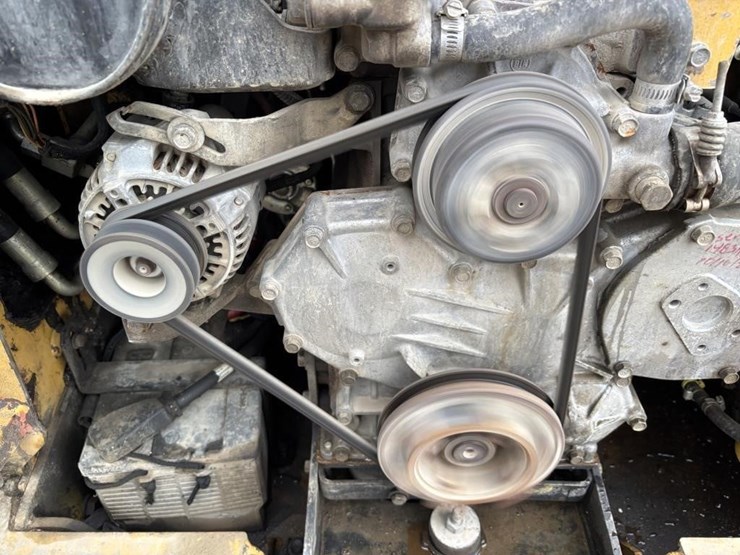 2006-caterpillar-246b-image-34