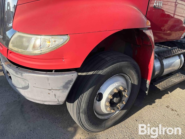 2006-international-durastar-4400-image-7