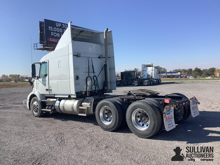 2020-volvo-vnr-t/a-truck-tractor-image-7