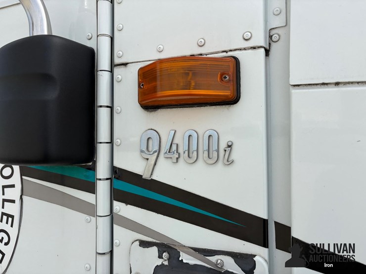 2006-international-9400i-t/a-sleeper-truck-tractor-image-15