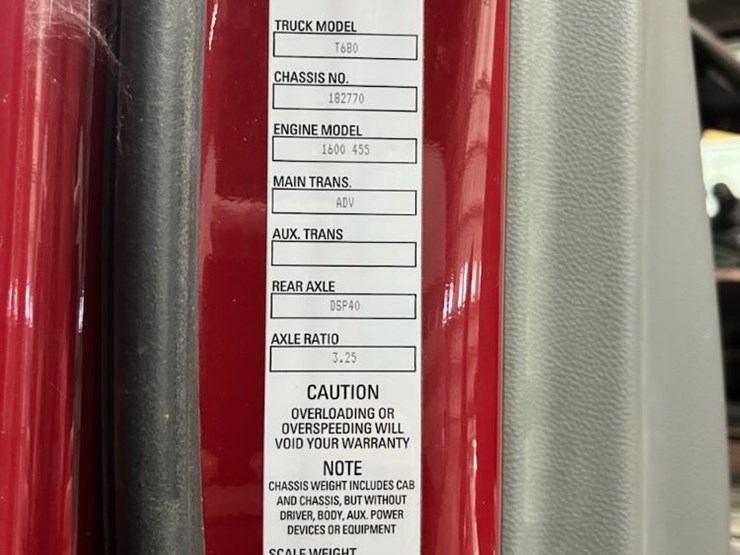 2018-kenworth-t680-image-30