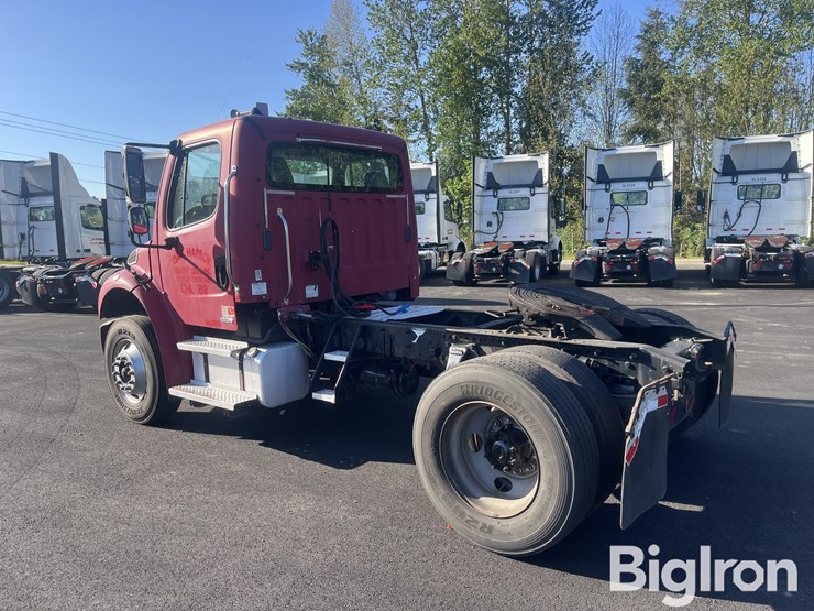 freightliner-m2-106-image-7