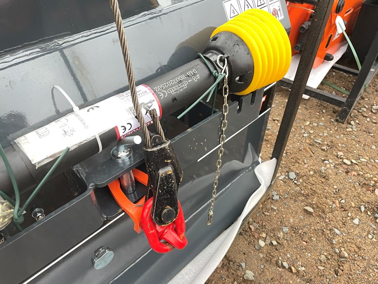 #2018-•-unused-forest-skidding-winch-image-7