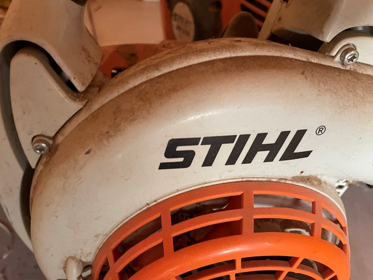 #3686-•-(2)-stihl-leaf-blowers-image-7