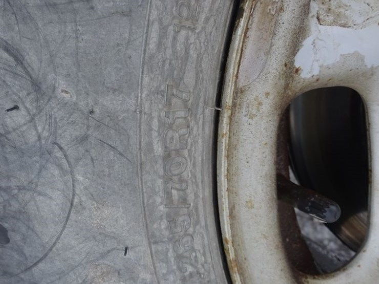 chevrolet-2500hd-image-32