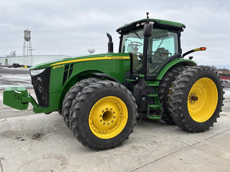 john-deere-8370r-image-12