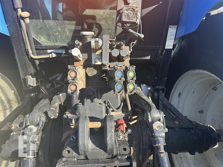 2003-new-holland-tm120-image-25