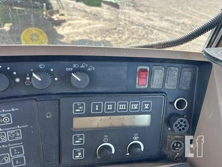 john-deere-8220t-image-44