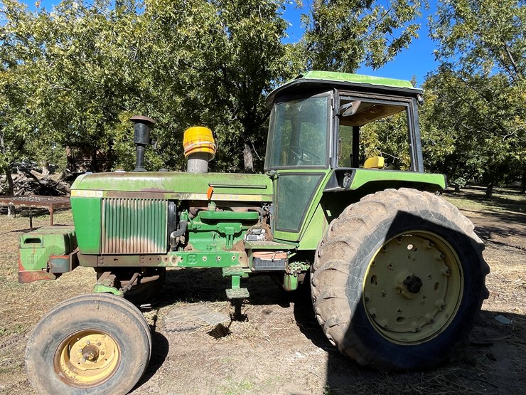 john-deere-4230-image-2