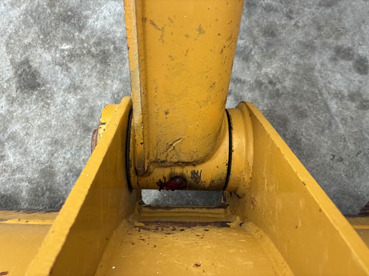 caterpillar-415f2-image-17