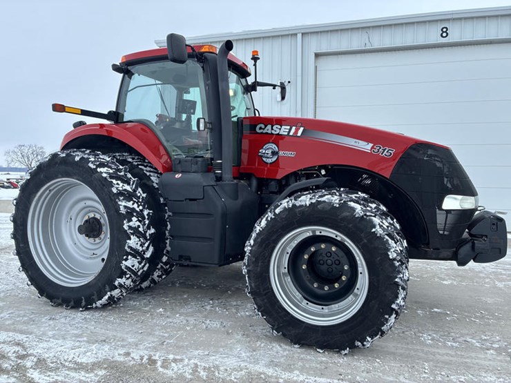 case-ih-magnum-315-image-3