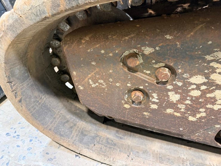 bobcat-t650-image-13