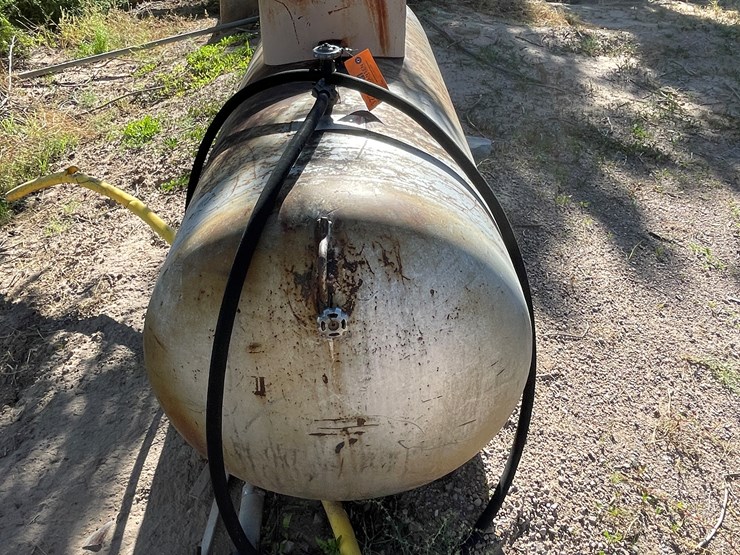 #3726-•-250-gallon-propane-tank-image-2