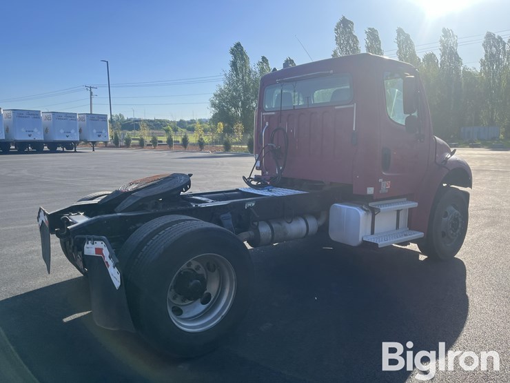 freightliner-m2-106-image-5