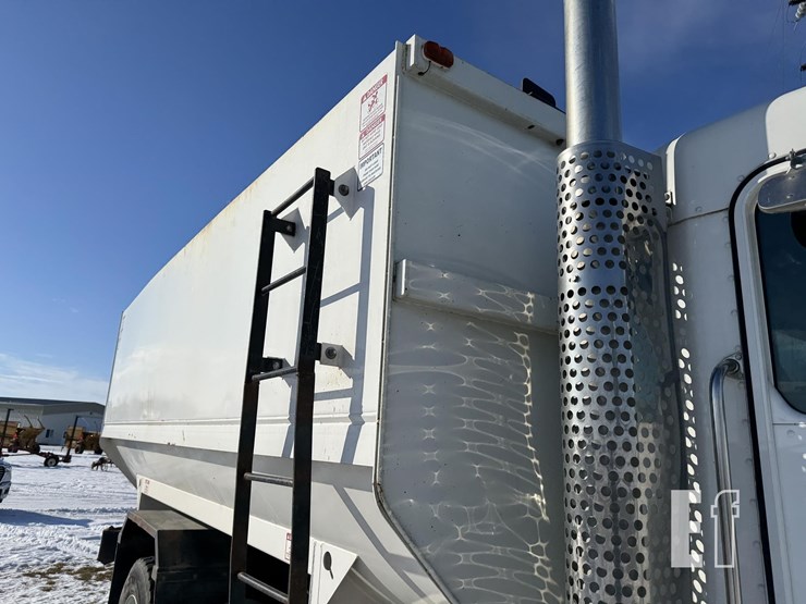 2014-kenworth-t370-image-5