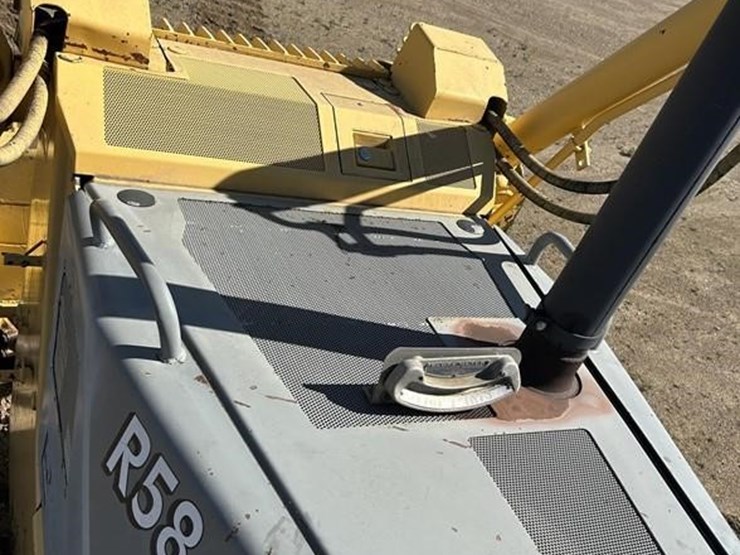 komatsu-d65ex-12-image-52