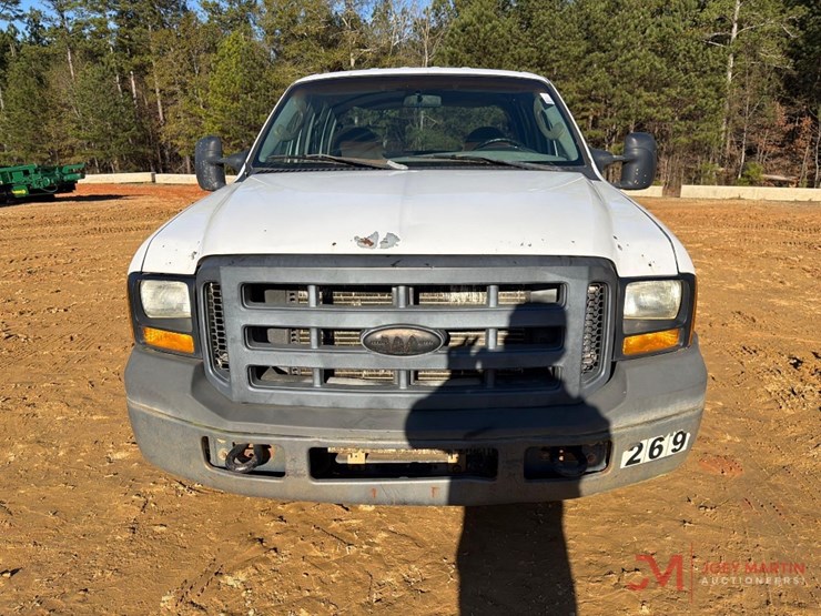 ford-f250-xl-image-8