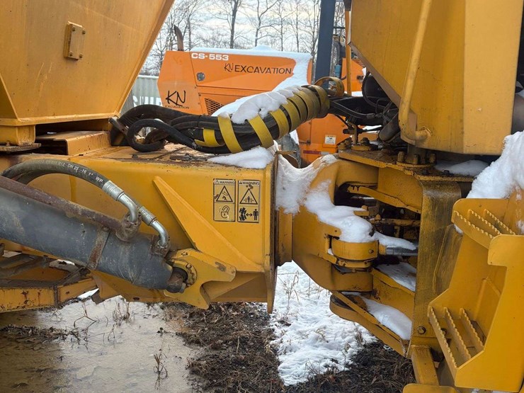 2000-volvo-a40d-image-6