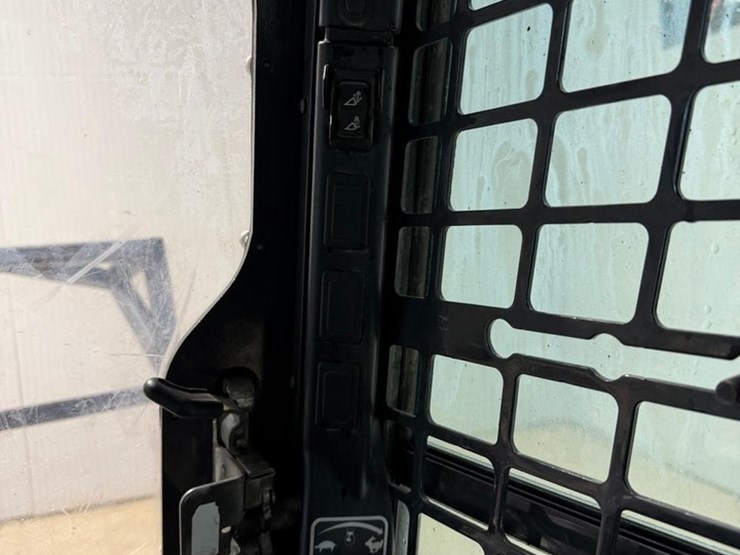 bobcat-t770-image-30