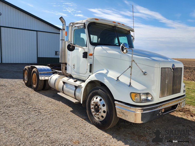 2007-international-9400i-t/a-truck-tractor-image-3