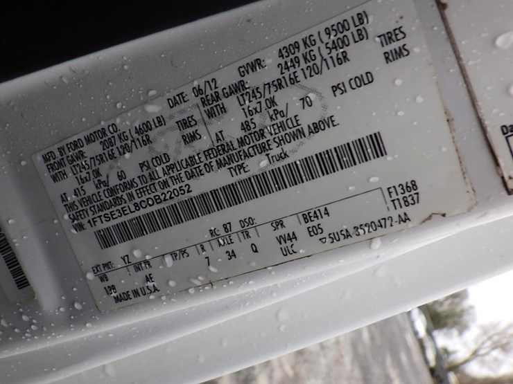 2012-ford-e350-image-33