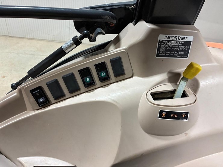 kubota-m6040hdc-image-20