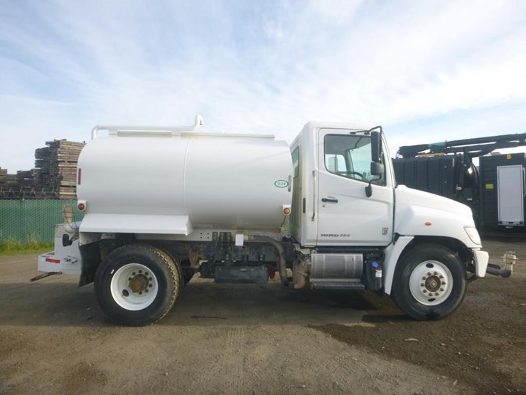 2019-hino-338-image-7