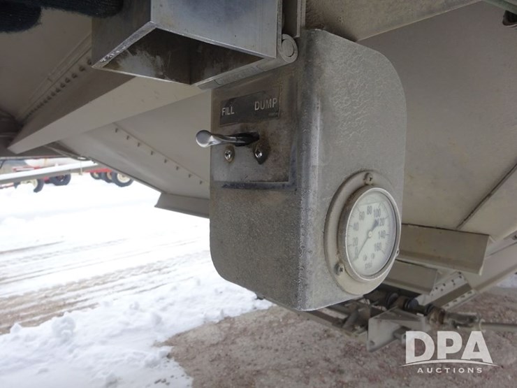 wilson-grain-trailer-image-55